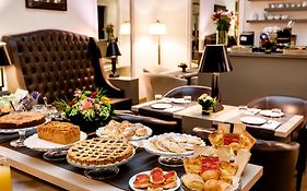V Collection Piazza Farnese Luxury Suites